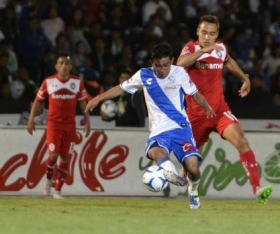 Puebla vence 1-0 al Toluca
