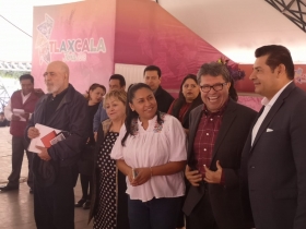 Senadora de Tlaxcala le ofreció su respaldo, para tener en la entidad vecina “un gobernador amigo”.
