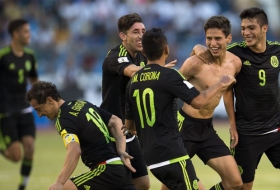 México se impone en Honduras 2-0