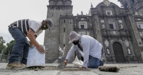 Reparación de las lajas de la catedral de Puebla, lleva un avance del 90%