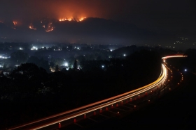 Incendio en Tepoztlán arrasó con 300 hectáreas