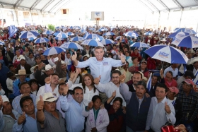 Tony Gali fortalecerá la conectividad en Ixtacamaxtitlán