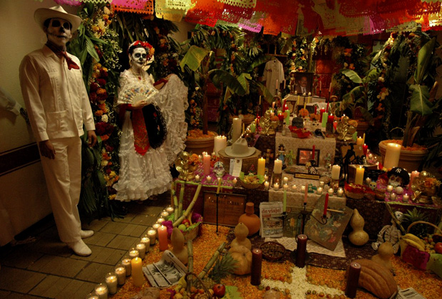 Click to enlarge image 00diademuertos.jpg