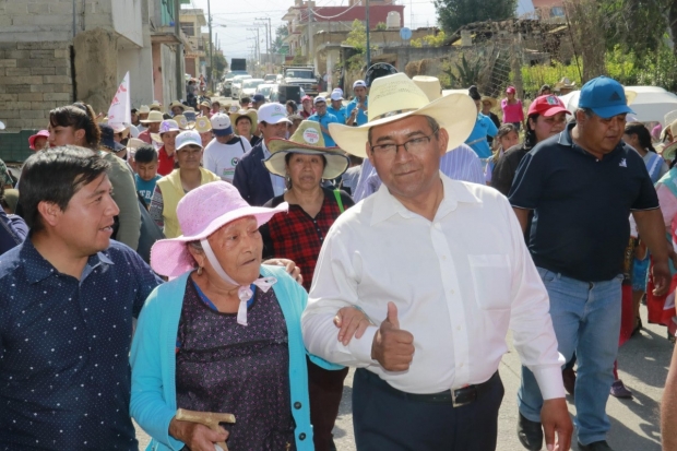 Recorrió las calles de Nealtican, San Nicolás de los Ranchos, Calpan, Domingo Arenas, Juan C. Bonilla