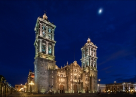 Iglesias cerradas hasta que Puebla deje el semáforo rojo por COVID-19