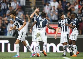 Monterrey se impone sobre Pumas