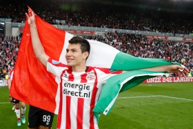 &quot;Chucky&quot; Lozano y PSV campeones en Holanda