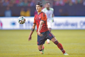 Alan Pulido, no jugará para las Chivas.