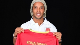 Ronaldinho regresa a jugar a México