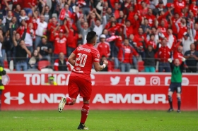 Toluca viene de atrás y derrota al Puebla