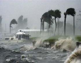 México se prepara para la llegada de 14 huracanes