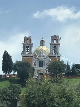 11 decesos en templos de Puebla