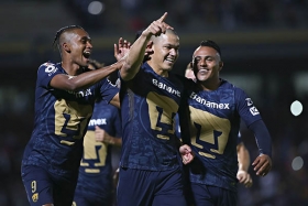 Pumas gana y sigue sin perder en casa