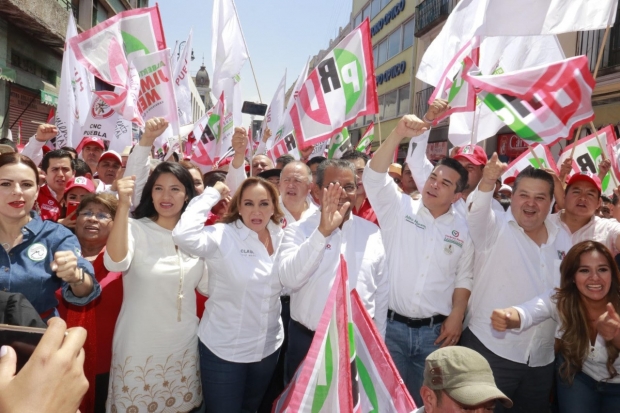 Realizó una caminata por las principales calles de la ciudad