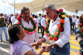 En el lugar se podrán comprar y vender productos como flor fina, chica, gladiola, palma y rosa