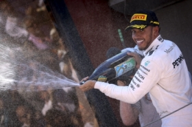 Hamilton obtiene el GP de Japón