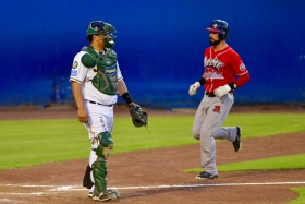 Bravos de León se impone en el Serdán