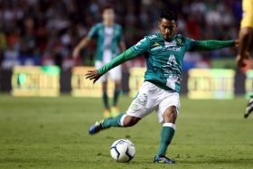 &quot;Gallito&quot; Vázquez sería el segundo refuerzo de Chivas