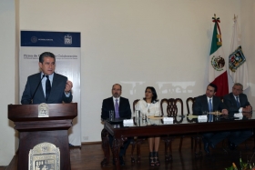 Atestigua Diódoro Carrasco Altamirano firma de convenio entre el Tribunal Superior de Justicia y el Colegio de Notarios de Puebla
