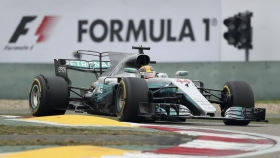 Hamilton gana GP de China