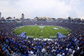 Cruz Azul despide el &quot;Azul&quot; con triunfo