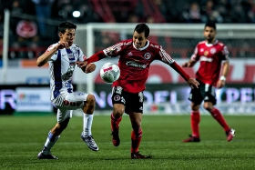 Xolos y Tuzos siguen en la punta después de la J15