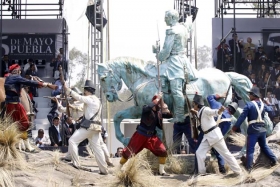 Suspenderán clases por desfile