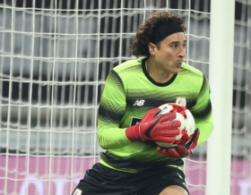 &quot;Memo&quot; Ochoa y Satandar de Lieja empatan