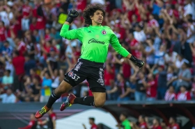 Xolos golea a Chivas en la frontera