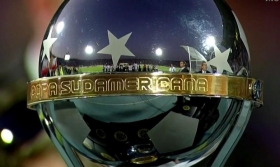 Conmebol impedirá participar en Sudamericana y Libertadores simultáneamente