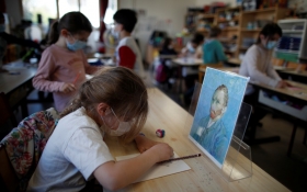 Francia ordena confinamiento y cierra escuelas para frenar tercera ola de #COVID19