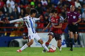 Pachuca y Necaxa par de roscas