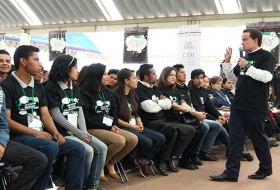 Exhortó a jóvenes a hacer ejercicio