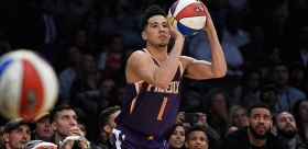 Booker gana corona de triples en Juegos de Estrellas NBA