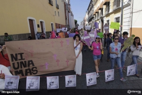 Piden a las autoridades evitar más feminicidios en Puebla