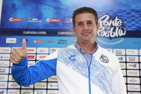 Ricardo Valiño sueña con hacer del Puebla un equipo competitivo