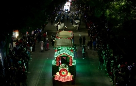 Eduardo Rivera y Liliana Ortiz encabezan desfile conmemorativo de Día de Reyes