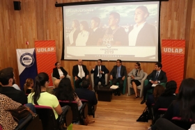 Encuentro de la FGE con universitarios   