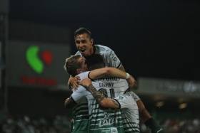 Santos humilla a León
