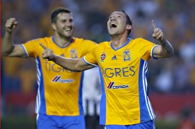 Tigres golea a Monterrey en la ida