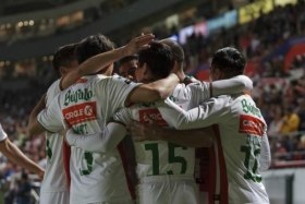Necaxa golea a Monterrey