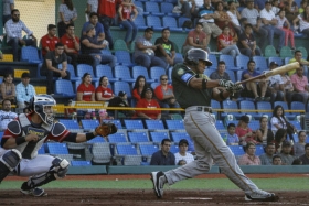 Campeón Pericos vence 13-10 a Bravos de León