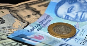 El dólar estadunidense se compra en 18.44 pesos en casas de cambio