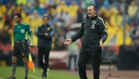 La Volpe va hasta junio 2017