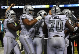 Raiders vencen 31-30 a Jefes
