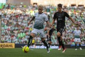 Santos vence a Monterrey y es líder solitario