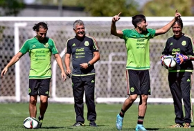 &quot;Tuca&quot; se dedica a entrenar y perfila su 11 inicial