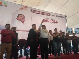 Criticó a sus oponentes por no hacer campaña ni salir a municipios 