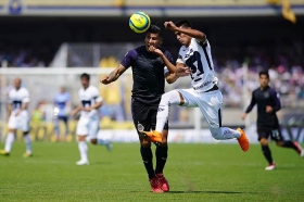 Pumas y Chivas dividen puntos