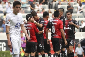 Atlas se impone a Pachuca